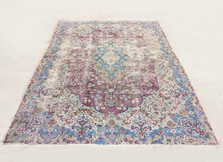 Lenora - Size: 9.10 x 6.5