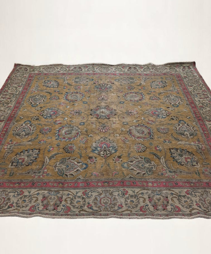Kashan Persian Vintage Wash Rug - Size: 8.11 x 9.8