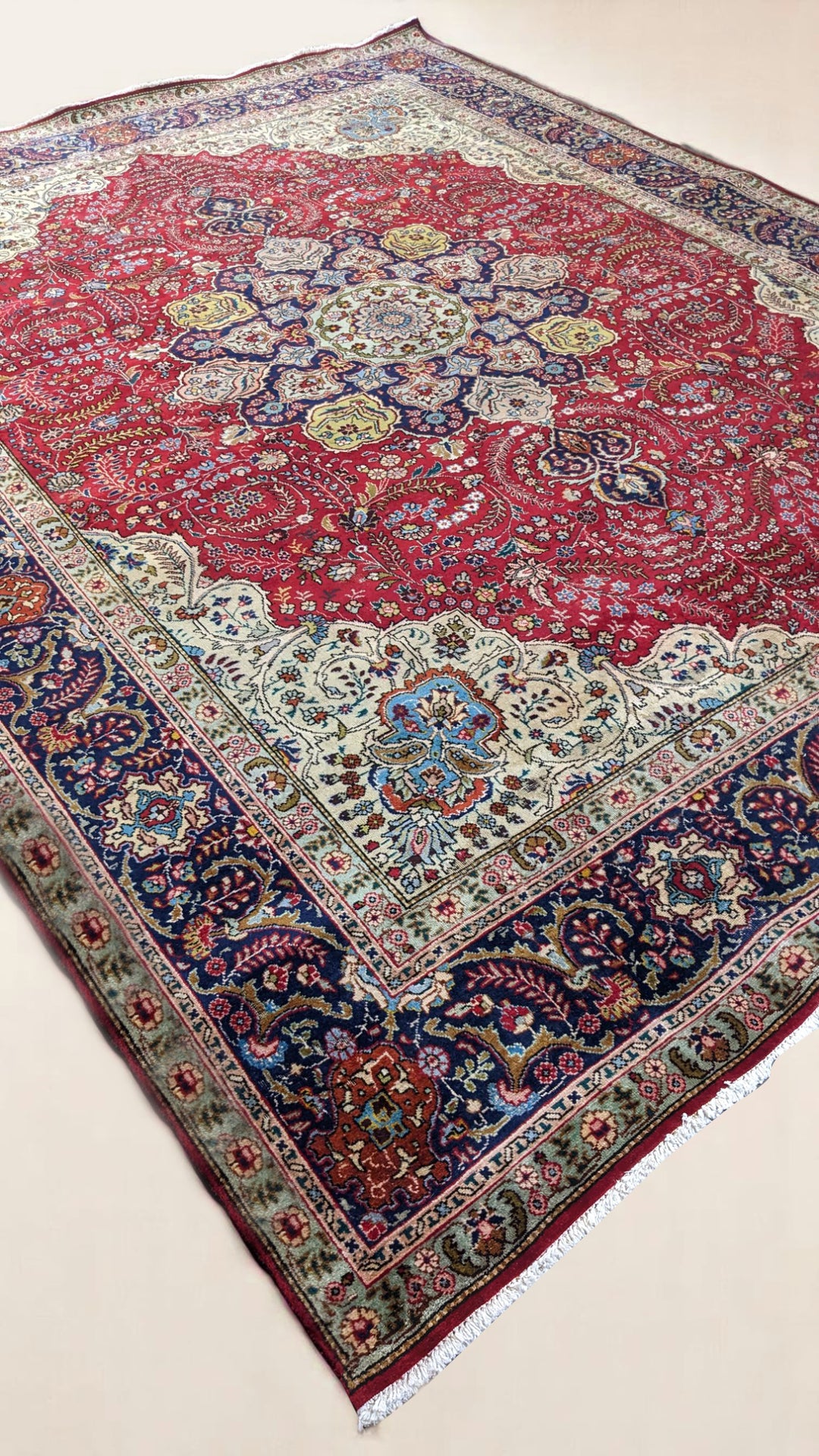 Therino - Size: 12.5 x 9.6