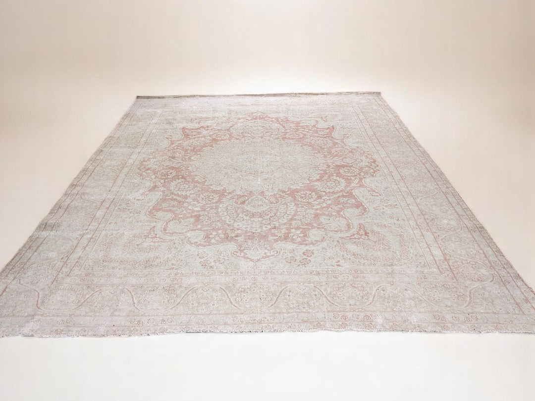 Farrow - Size: 12.6 x 9.5