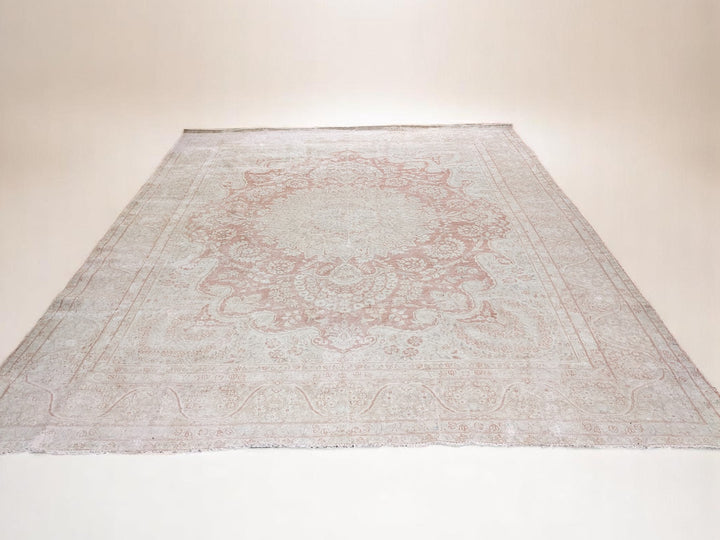 Farrow - Size: 12.6 x 9.5