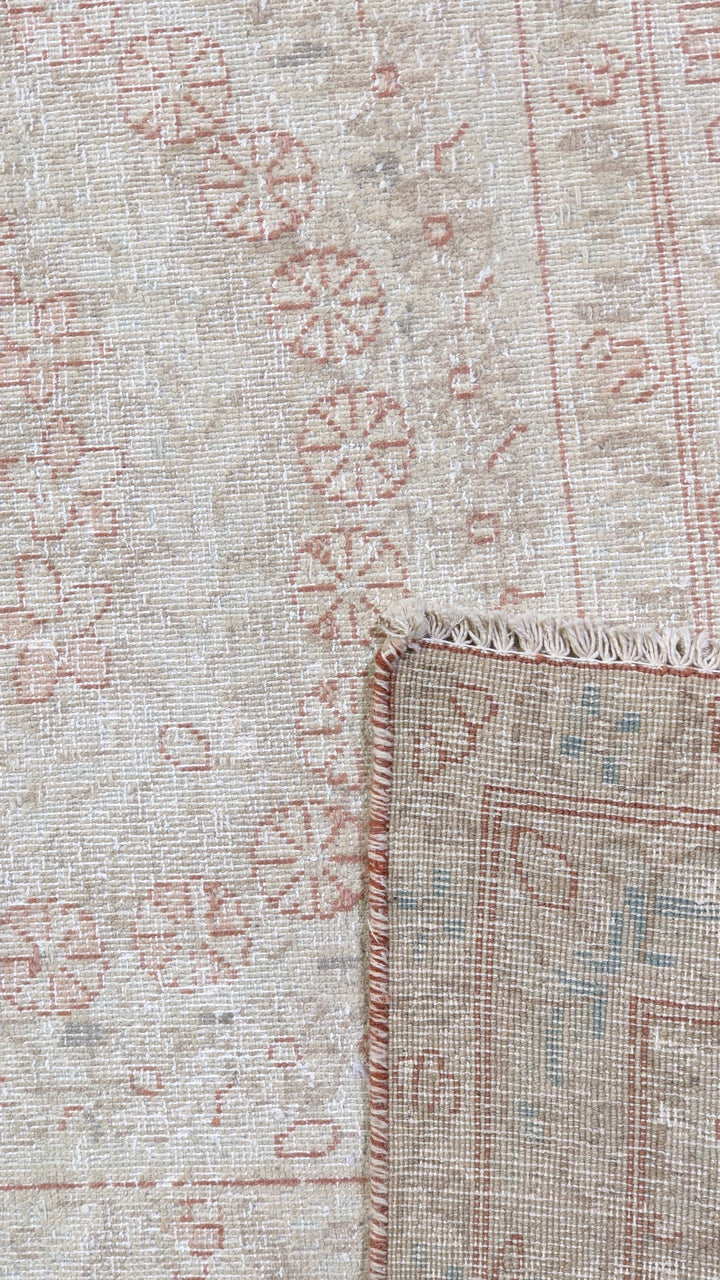 Farrow - Size: 12.6 x 9.5