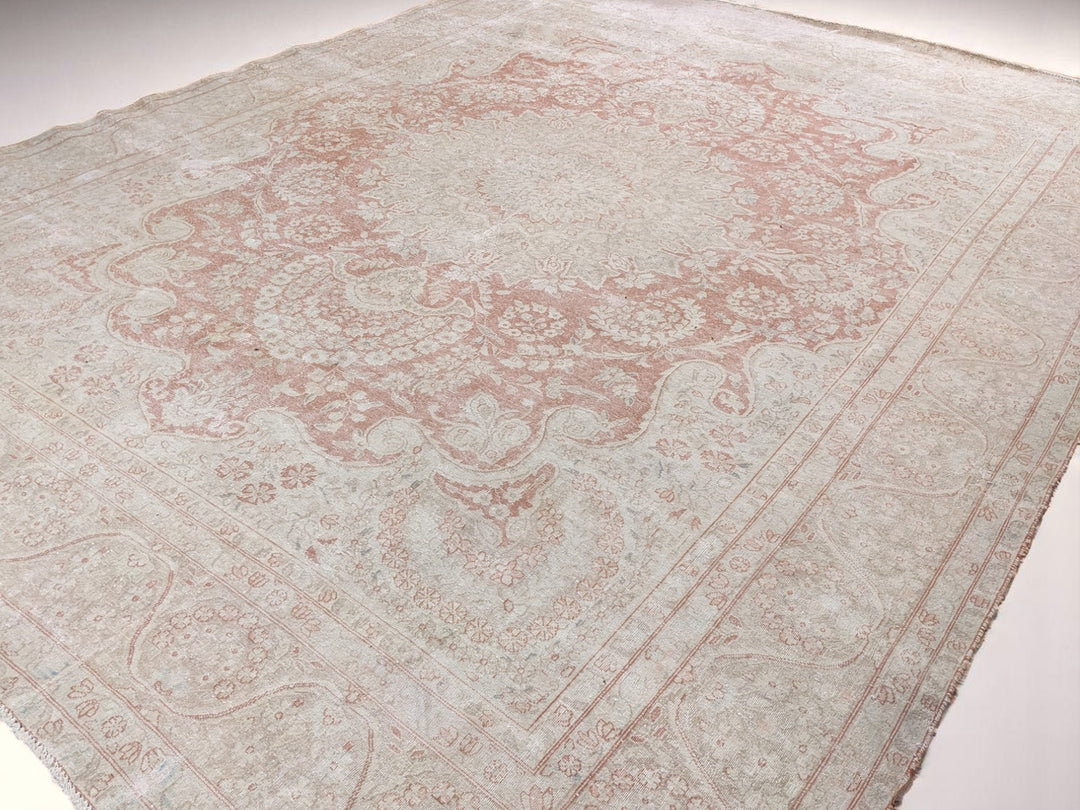 Farrow - Size: 12.6 x 9.5