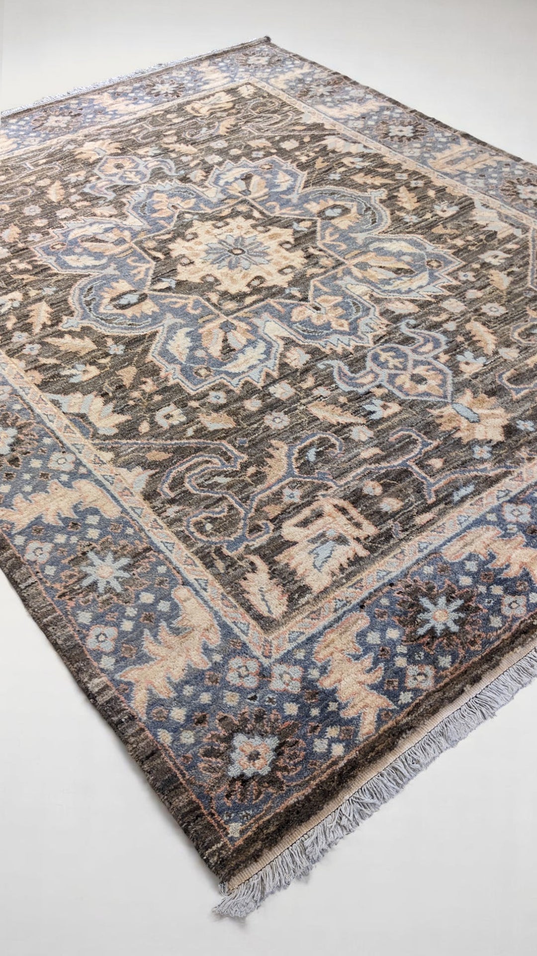 Wrealm - Size: 10.3 x 8.1