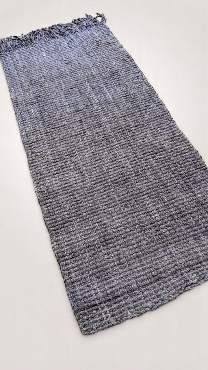 Evara - Size: 6.6 x 2.8