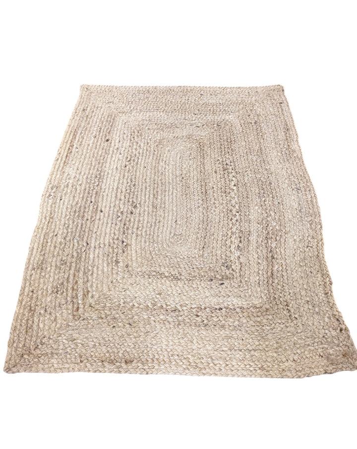 Braided Natural Jute Rug - Size: 4 x 2.8