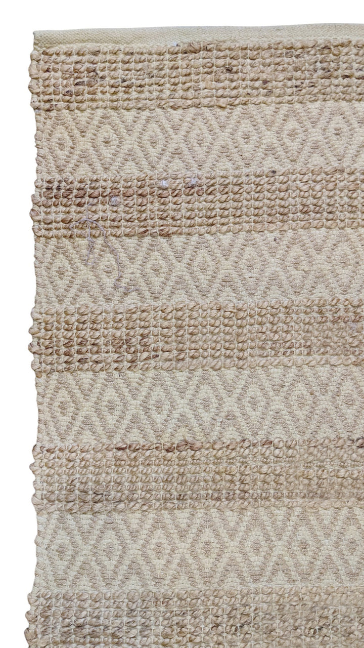 Braided Natural Jute Rug - Size: 4.11 x 2.4