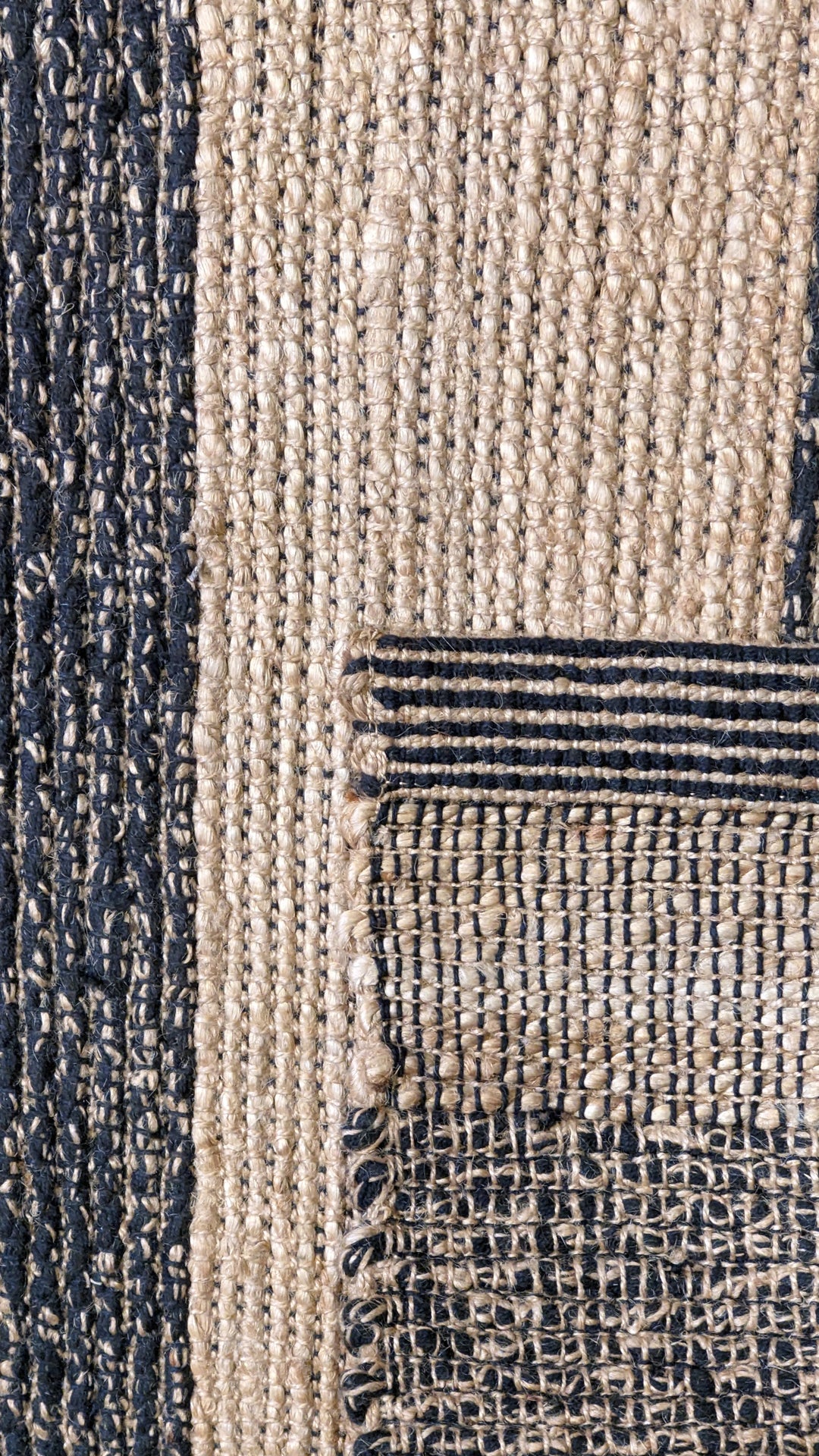 Braided Natural Jute Rug - Size: 5 x 2.8