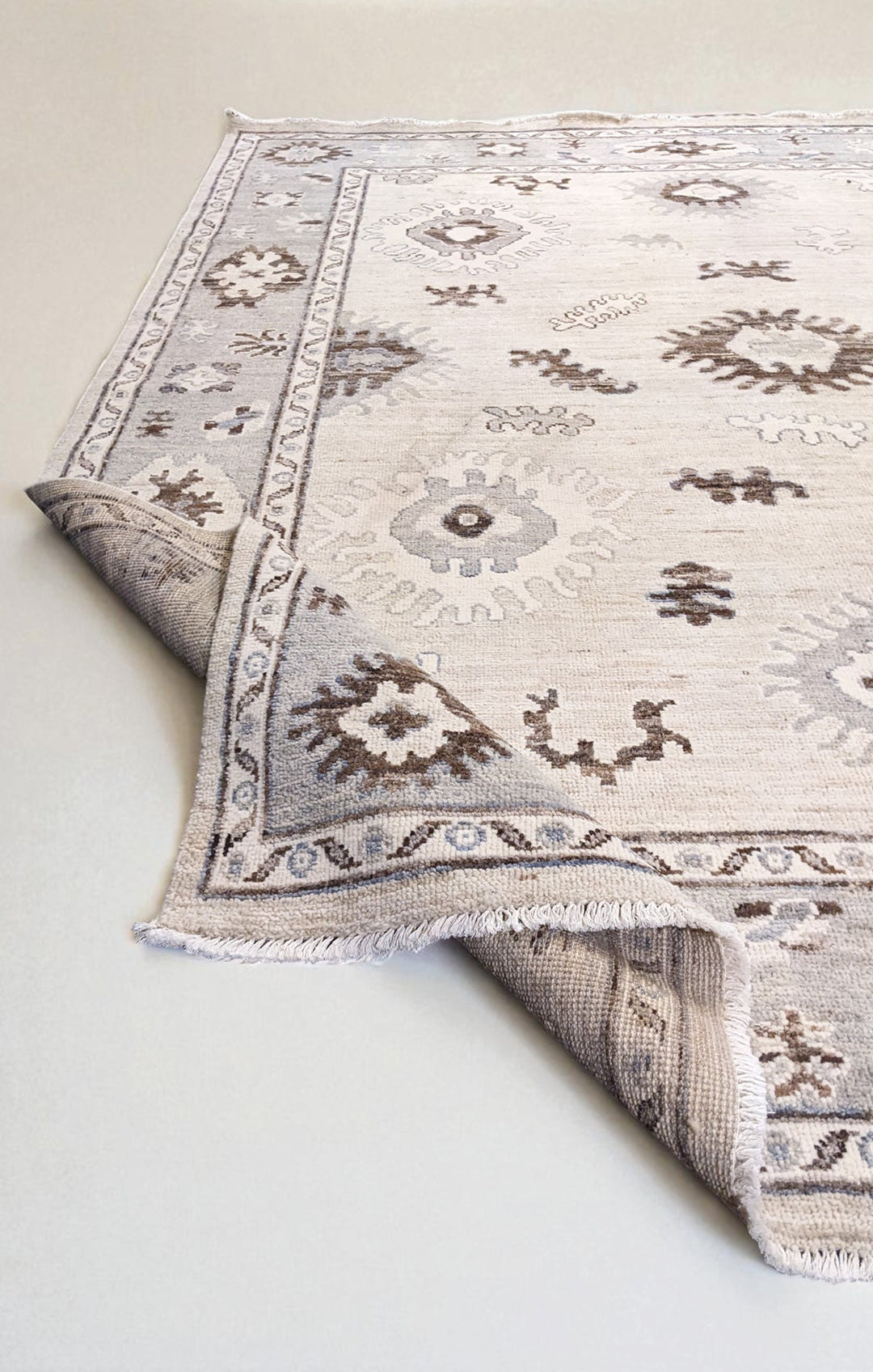 Oushak Chobi Rug - Size: 9.8 x 8.1