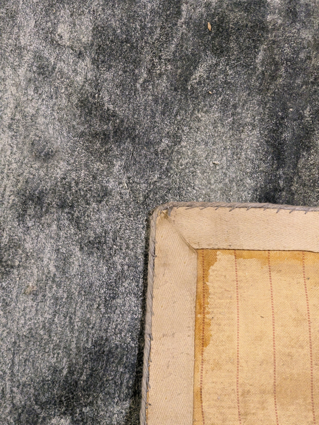 Hand Tufted Rug - Size: 13.3 x 9.5