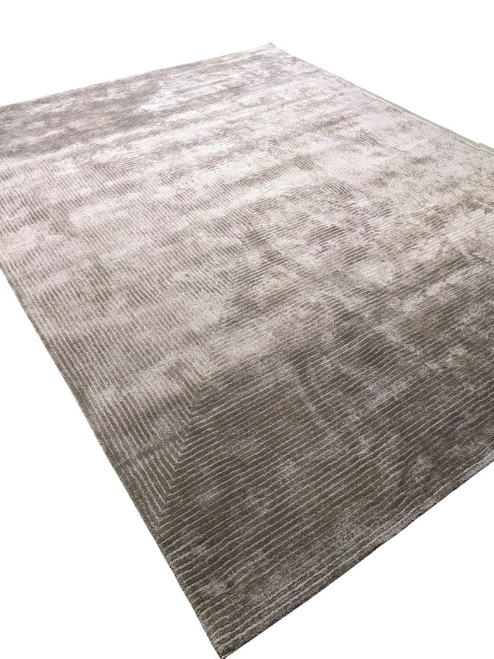 Veya Hand Tufted Rug - Size: 10 x 8