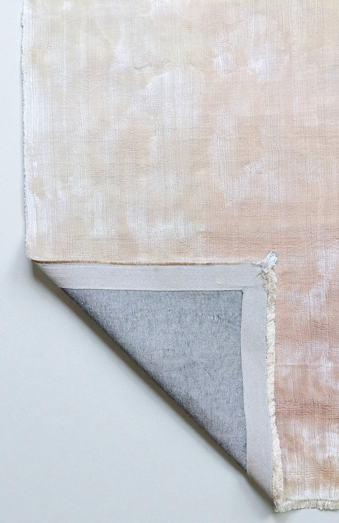 Aven Hand Tufted Rug - Size: 7.10 x 6