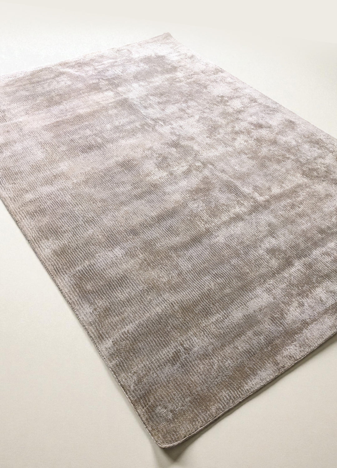 Alune Hand Tufted Rug - Size: 9 x 6.3
