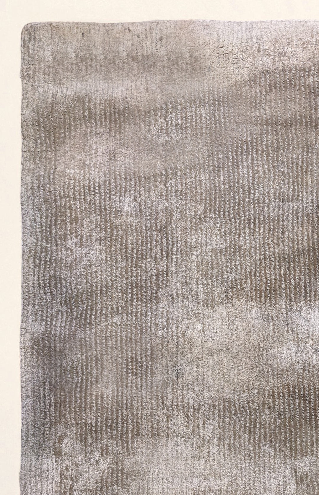 Alune Hand Tufted Rug - Size: 9 x 6.3