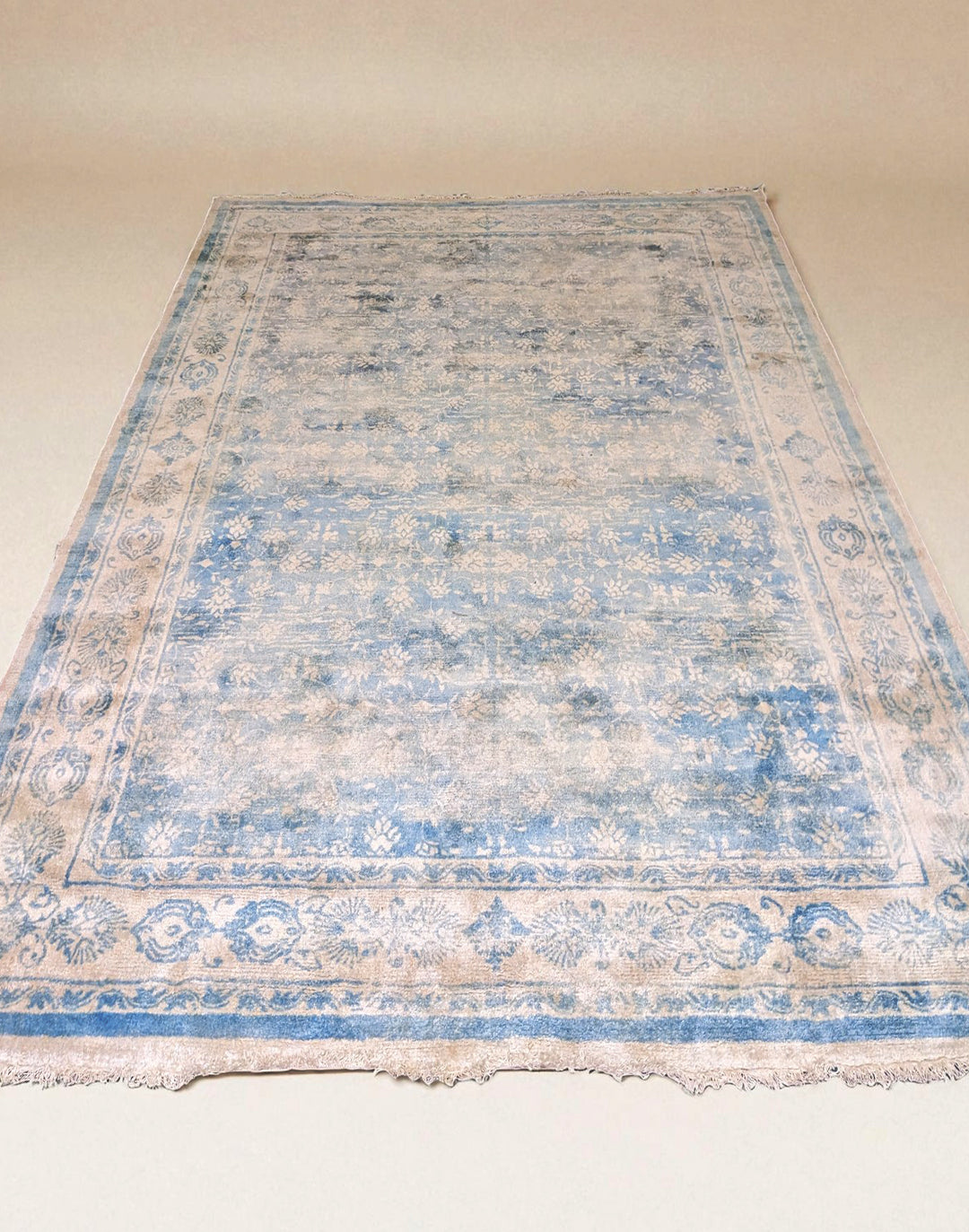 Ovelis Hand Tufted Rug - Size: 9 x 6