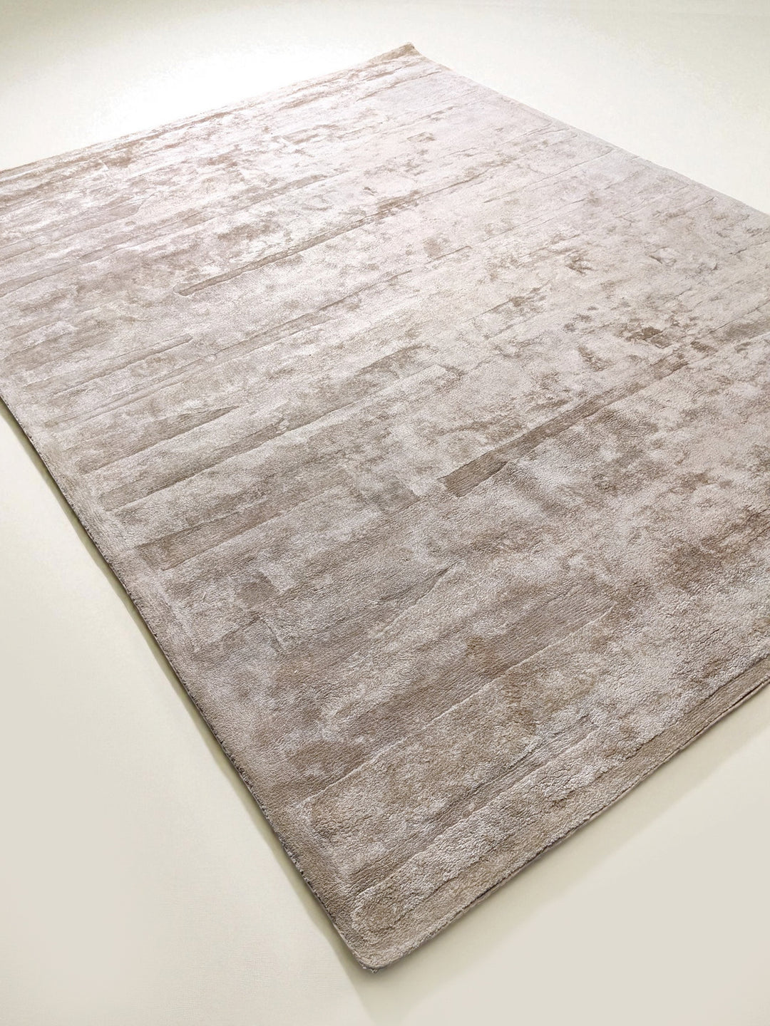 Zyra Hand Tufted Rug - Size: 11.2 x 8.3