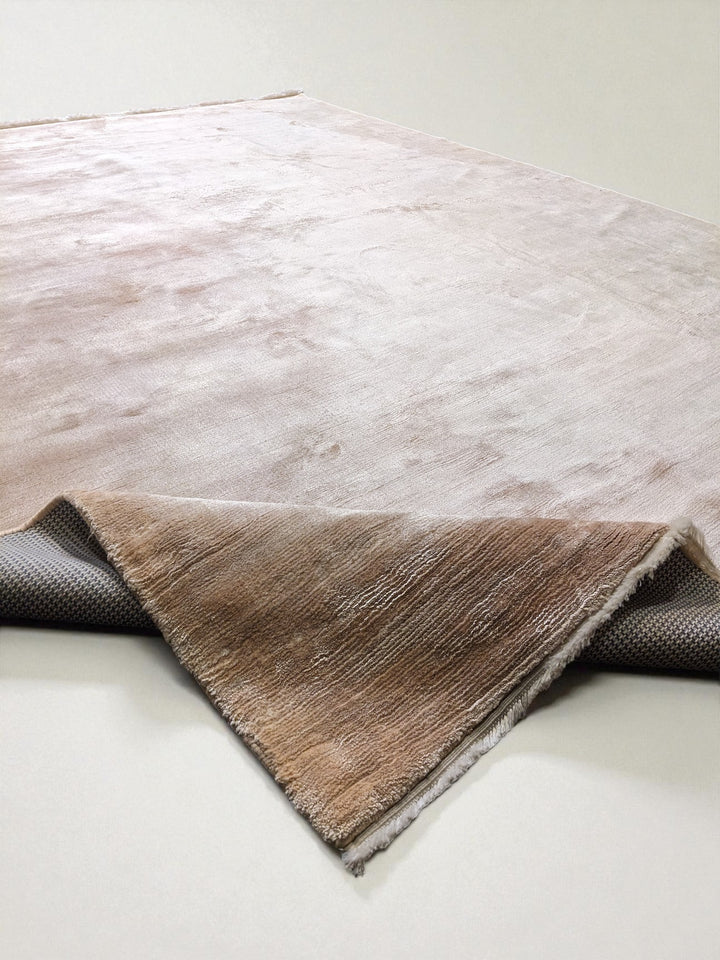 Kael Hand Tufted Rug - Size: 10.3 x 8