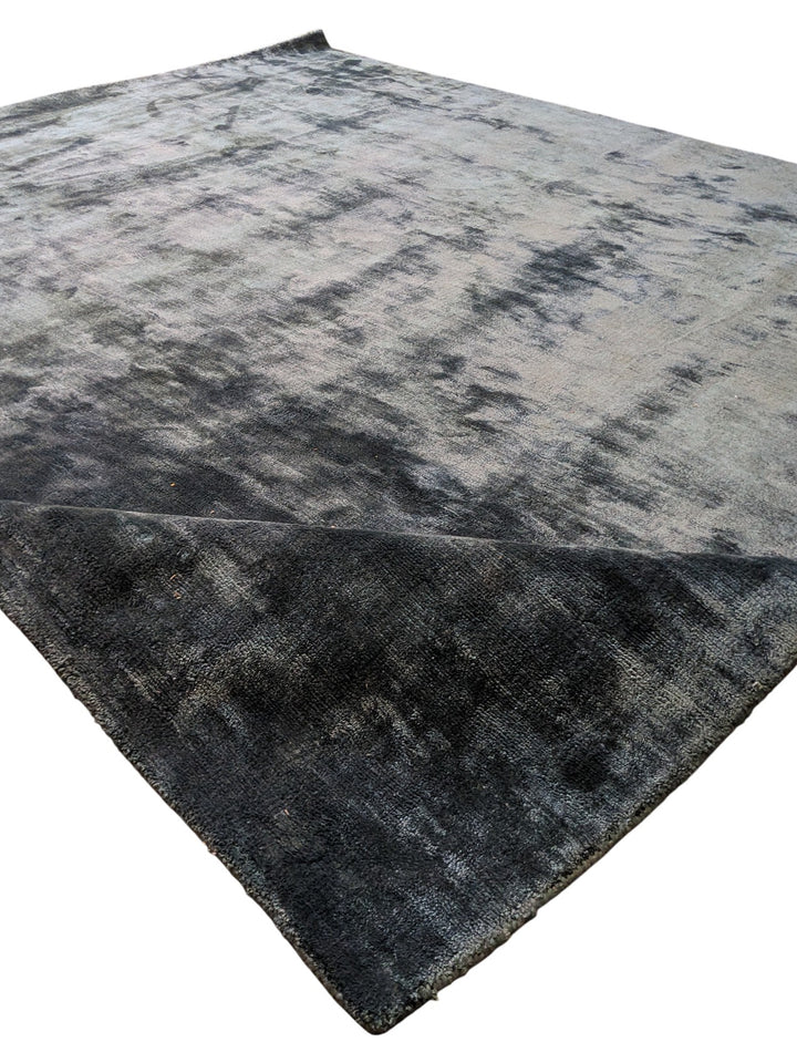 Leno Hand Tufted Rug - Size: 8 x 7.9