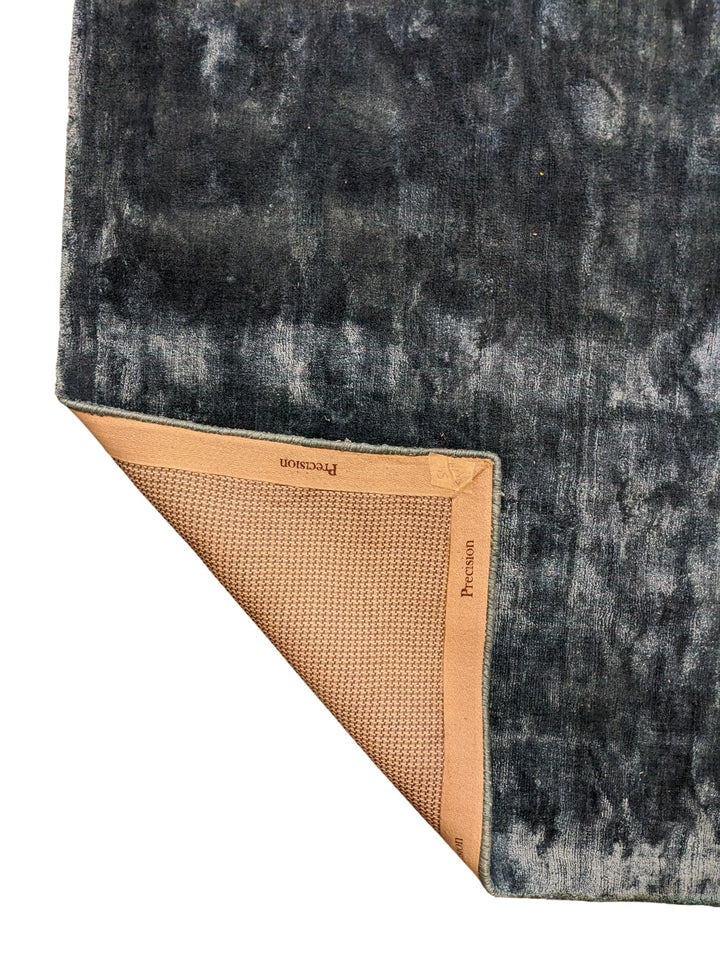 Leno Hand Tufted Rug - Size: 8 x 7.9