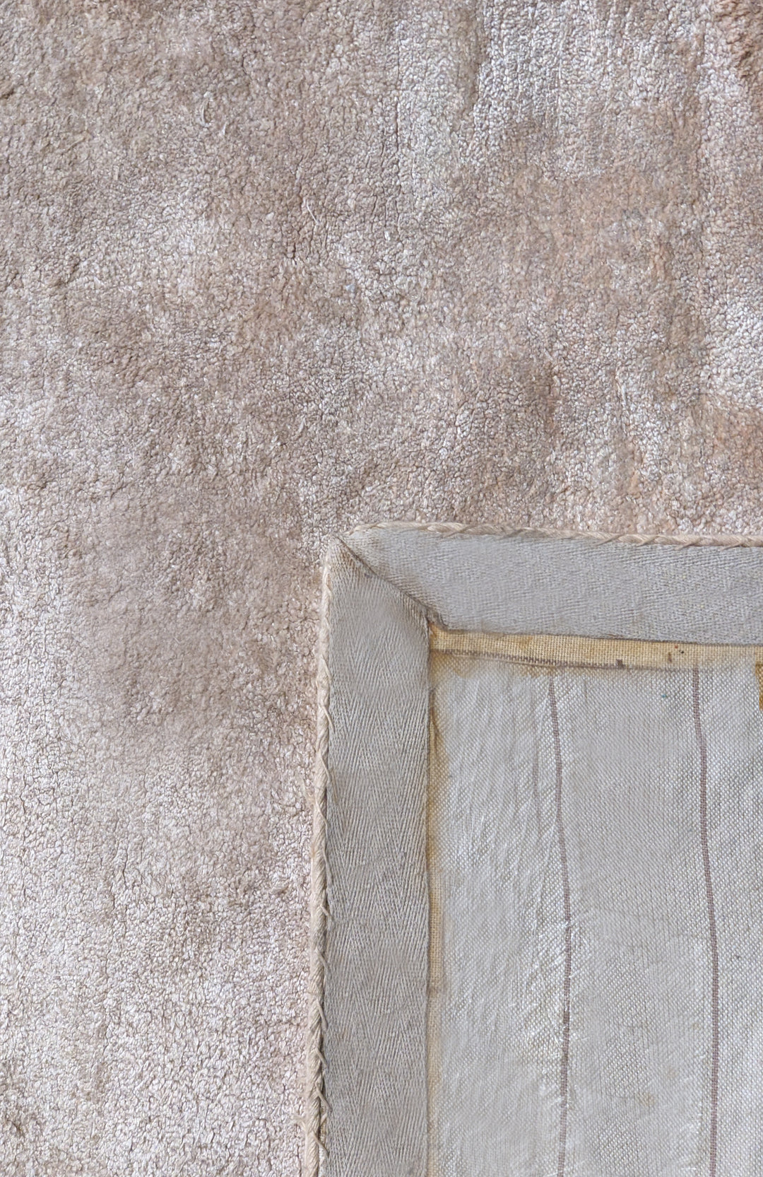 Ciala Hand Tufted Rug - Size: 11.3 x 9