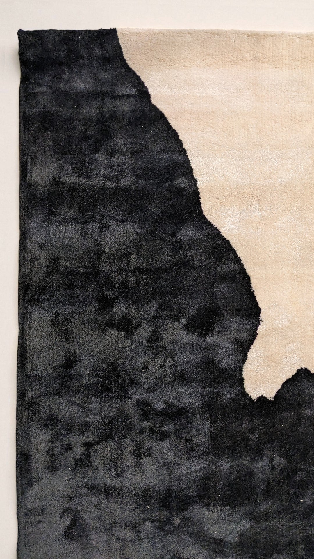 Riona Hand Tufted Rug - Size: 10.8 x 8