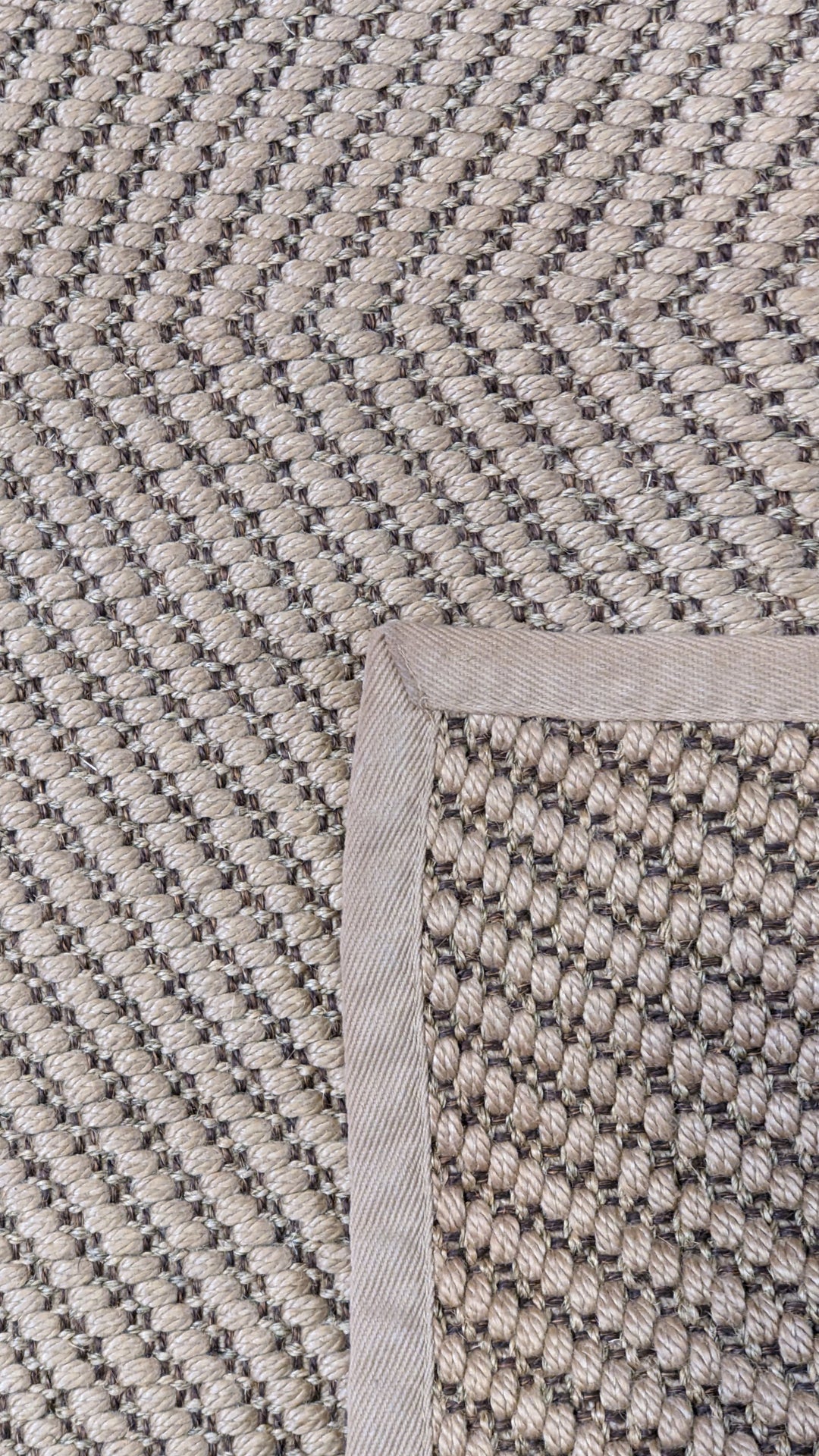Loop Natural Jute Rug - Size: 5.10 x 4.2