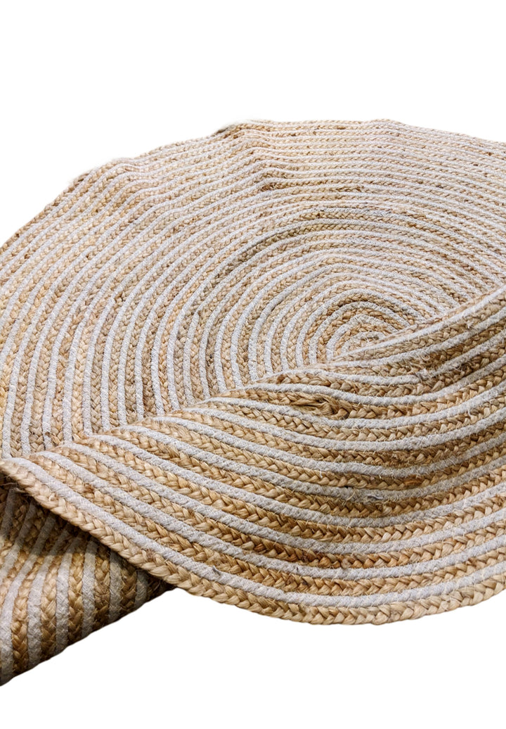 Braided Natural Round Jute Rug - Size: 4 x 4