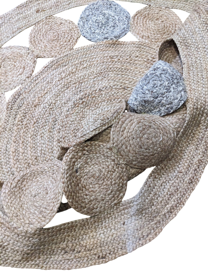 Braided Natural Round Jute Rug - Size: 4.8 x 4.8