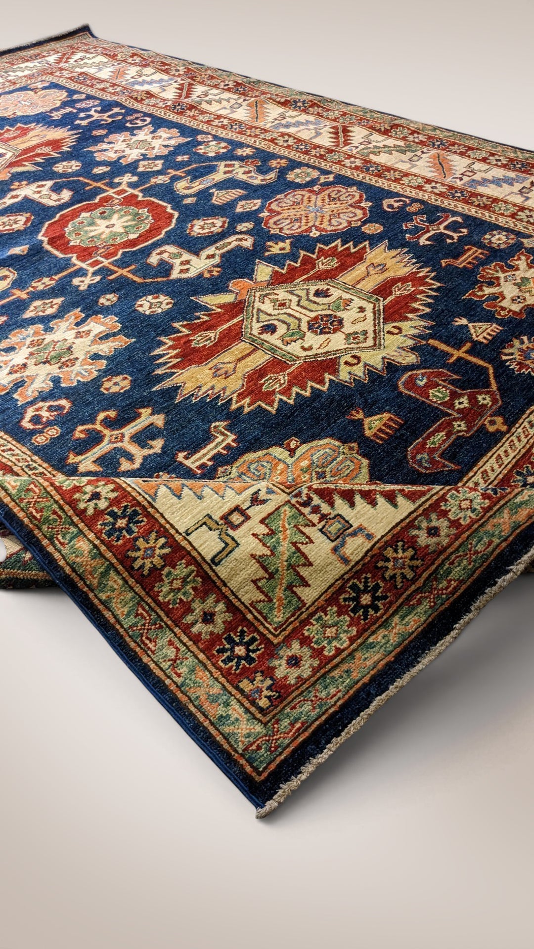 Super Kazak Rug - Size: 8.5 x 6.1