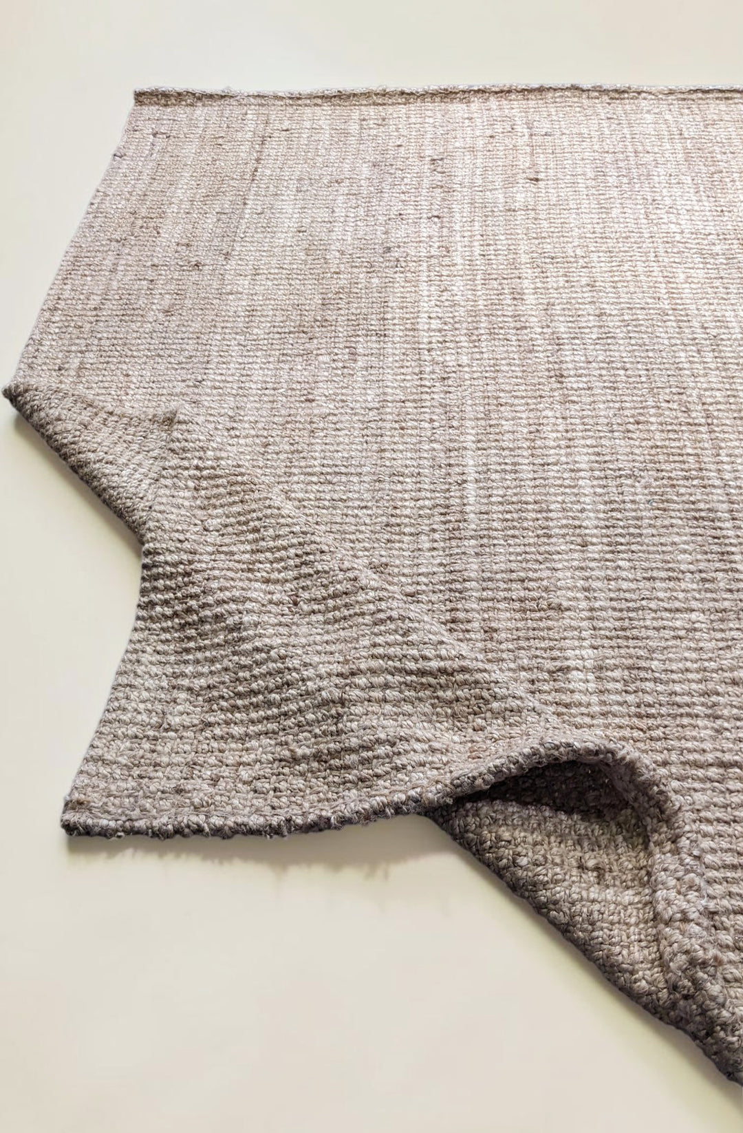 Chunky Natural Jute Rug - Size: 7.7 x 5.7