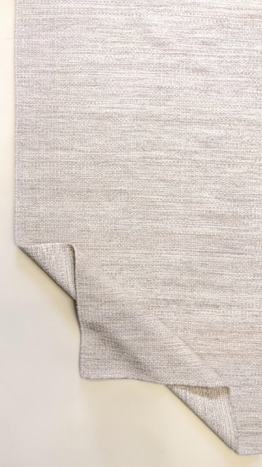 Modern Flatweave Rug - Size: 7.5 x 5.3