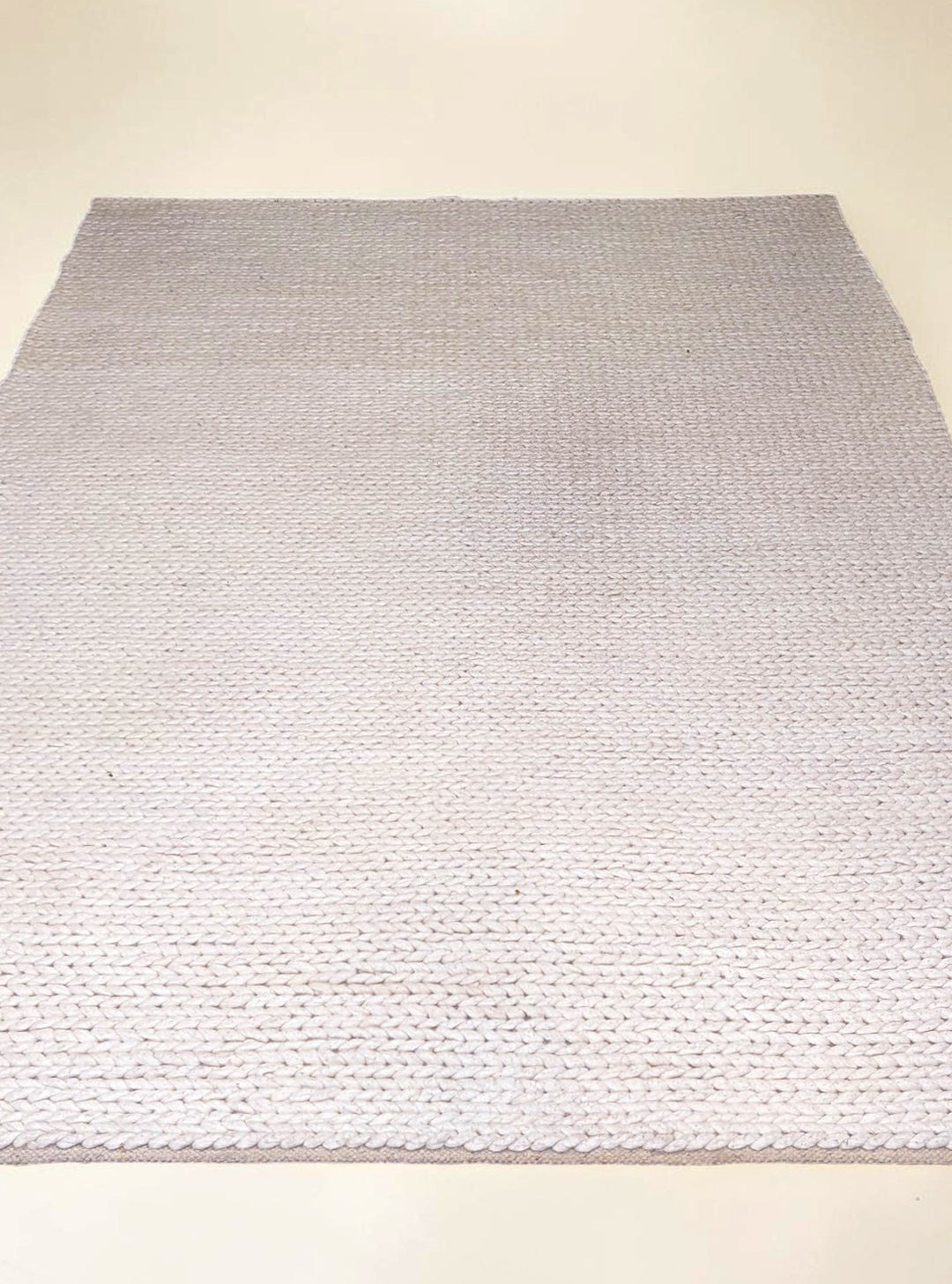 Damro Modern Textured Wool Rug - Size: 8.10 x 6