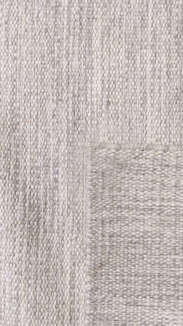 Modern Flatweave Rug - Size: 7.6 x 5.3