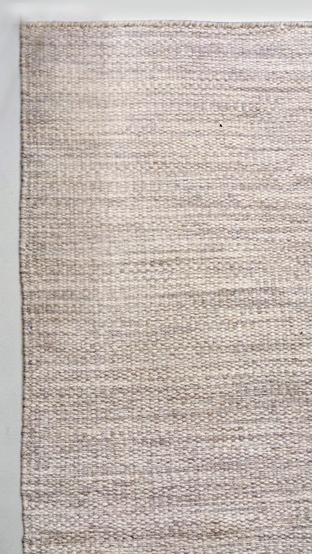 Modern Flatweave Rug - Size: 7.6 x 5.3