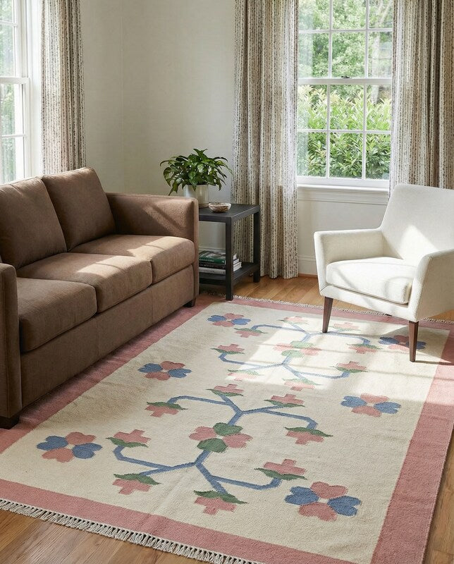 Modern Flatweave Rug - Size: 5.6 x 4