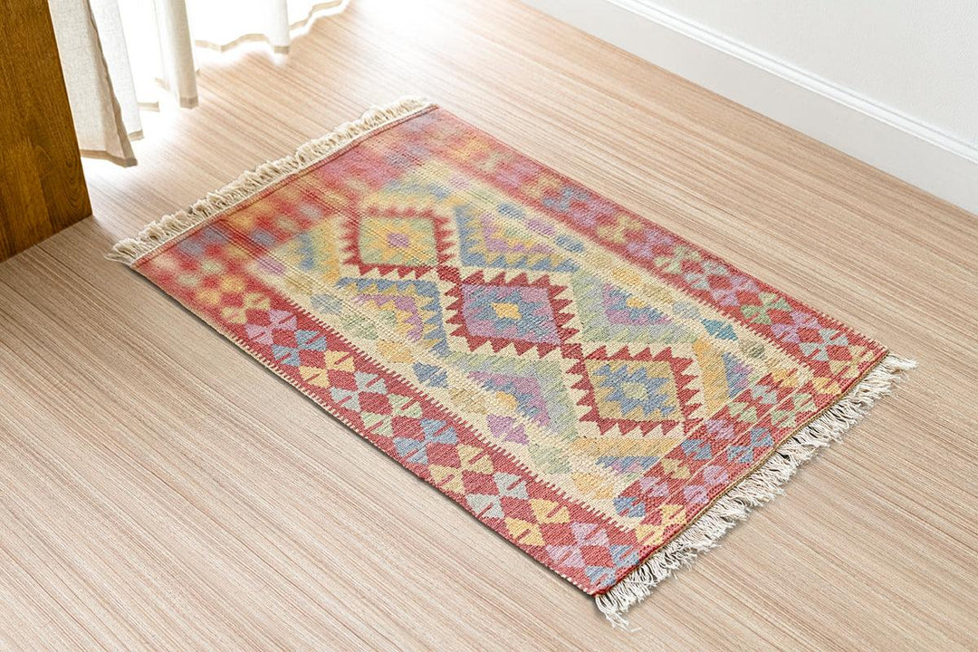 Sari - Size: 5.8 x 3.4 - Imam Carpet Co