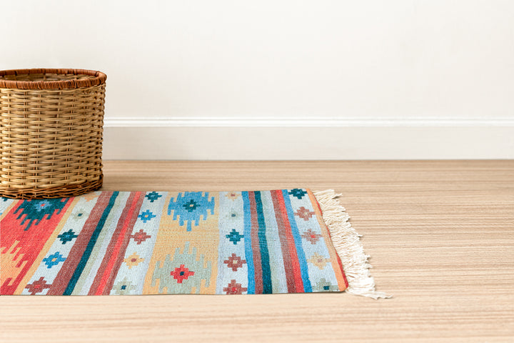 Intrigue flare - Size: 4.2 x 2.7 - Imam Carpet Co