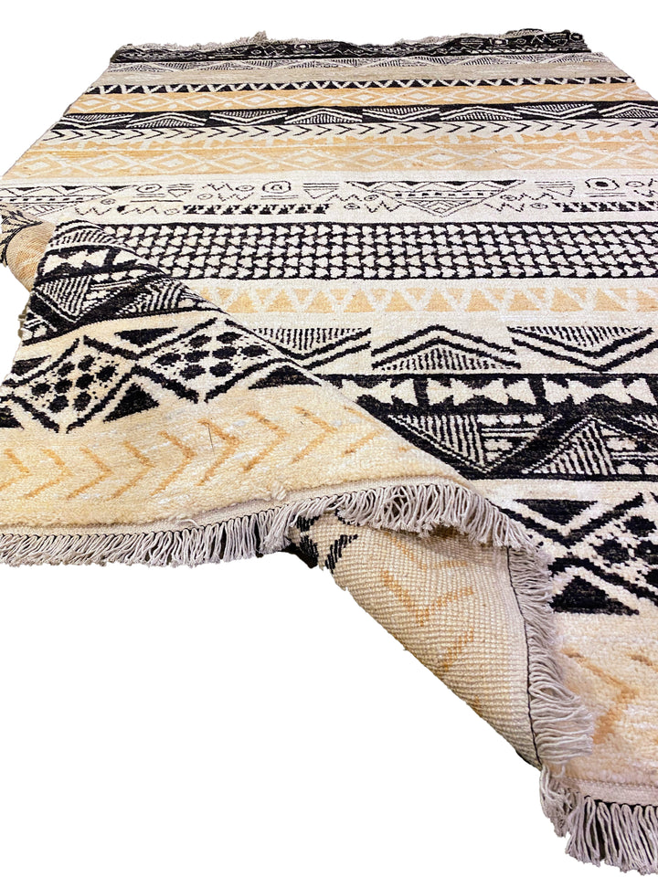 Ines - Size: 8 x 5.3 - Imam Carpet Co