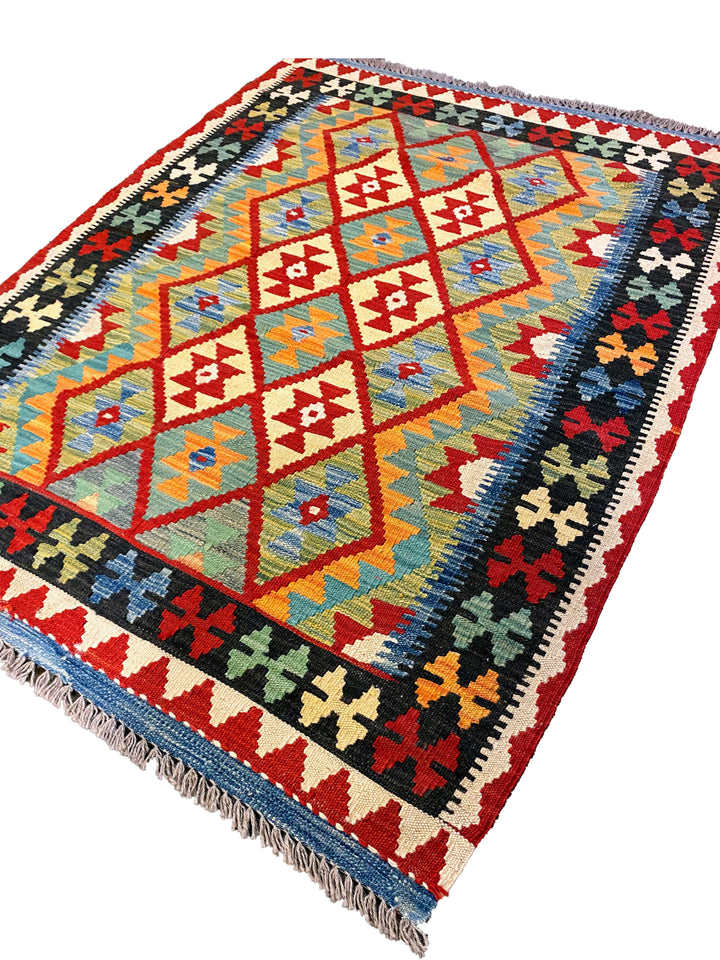 Naveah - Size: 4.7 x 3.5 - Imam Carpet Co