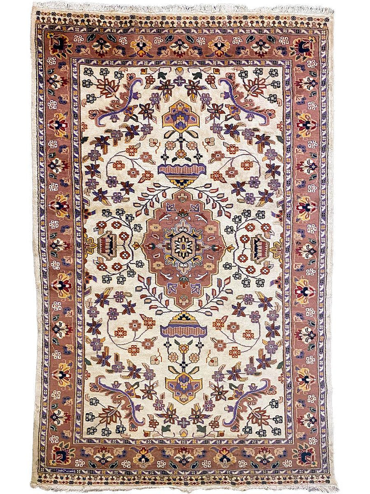 Shop Handmade Rugs and Carpets Online in Pakistan – Imam Carpet Co