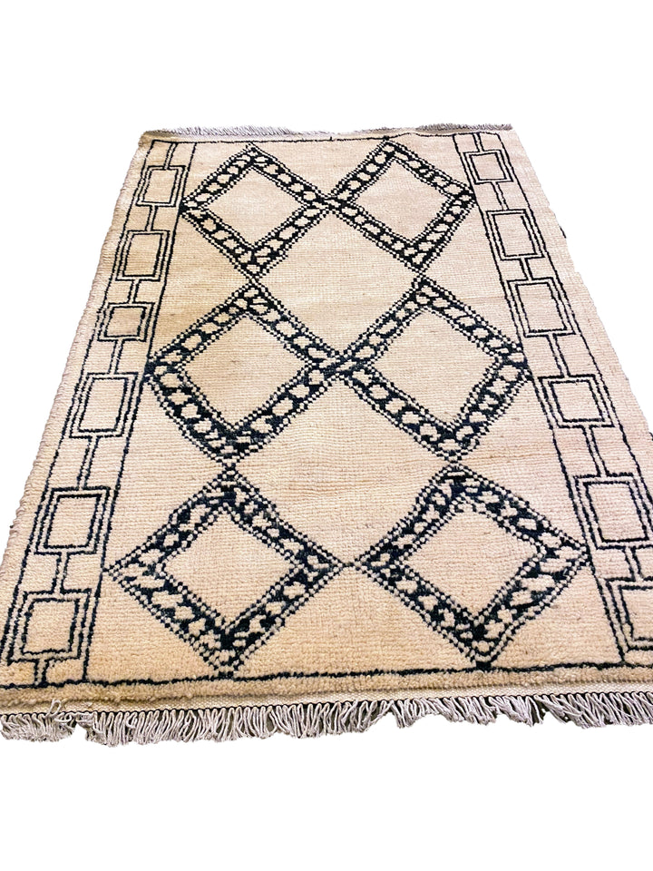 Greige - Size: 4.3 x 2.10 - Imam Carpet Co