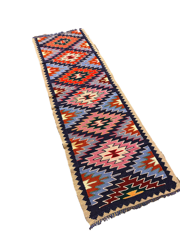Hakan - Size: 6.3 x 2 - Imam Carpet Co