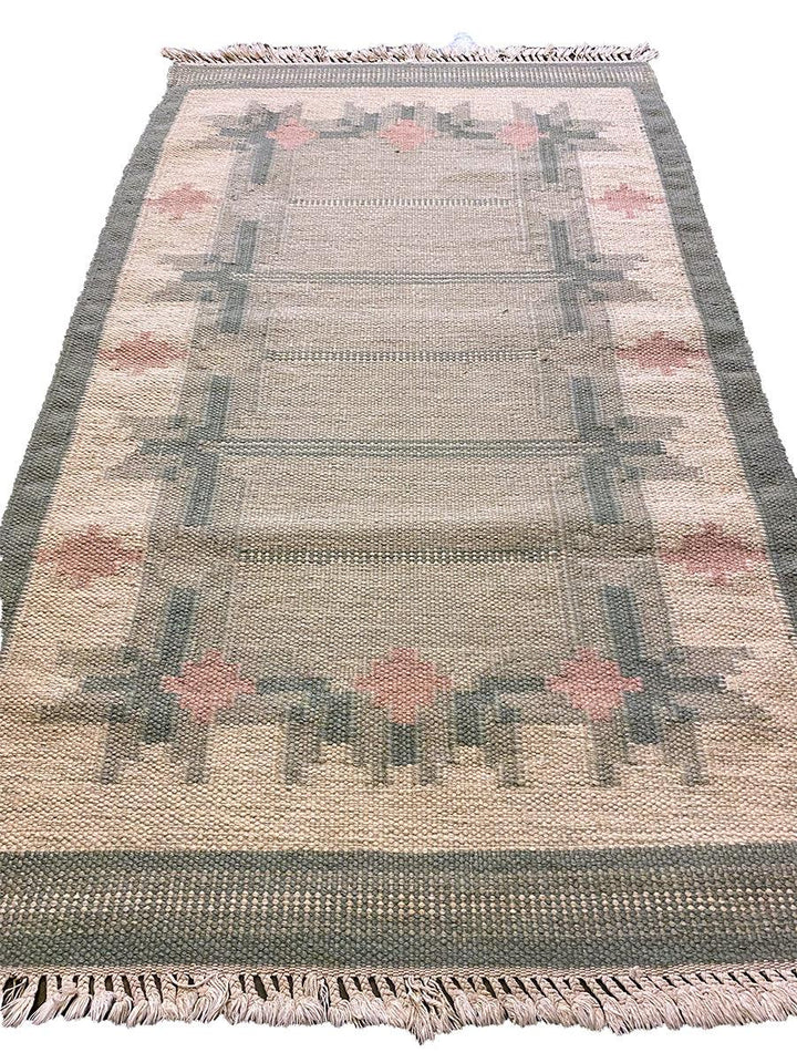 Serene - Size: 5.1 x 3.1 - Imam Carpet Co