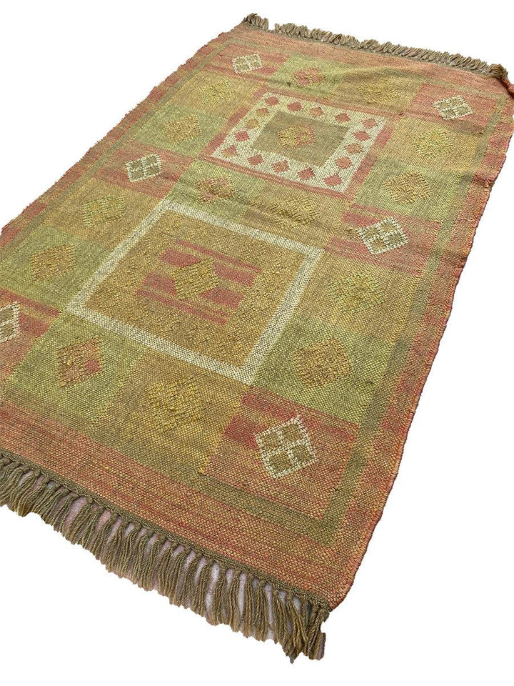 Derya - Size: 4.9 x 3 - Imam Carpet Co