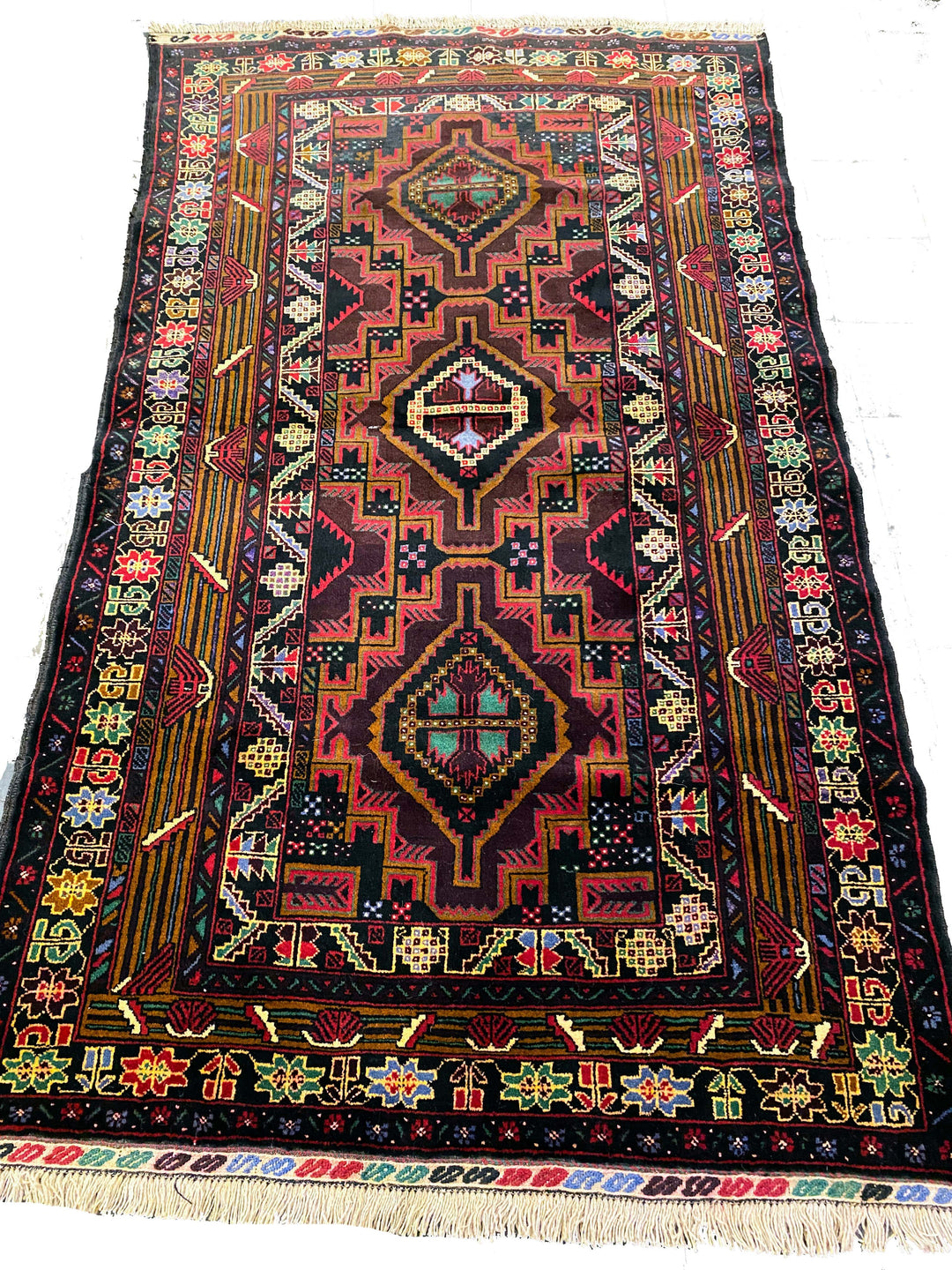 Madalyon - Size: 6.8 x 3.9 - Imam Carpet Co