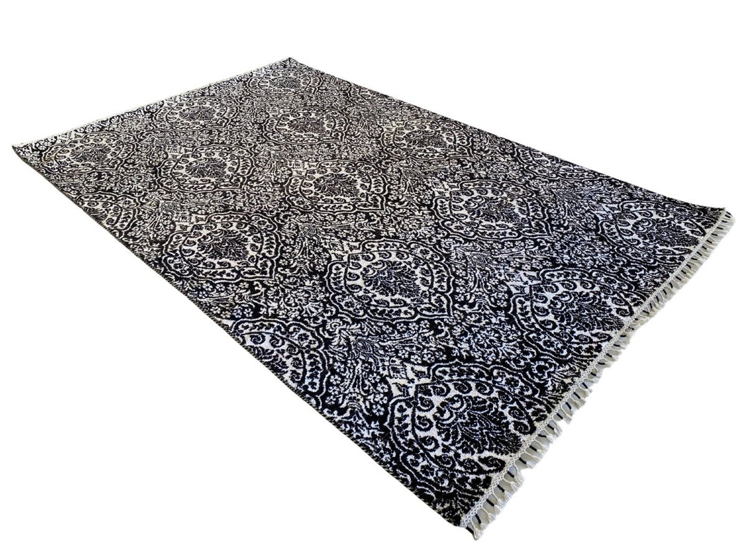 Black Wrought Trellis Silk Rug - Size: 9.5 x 5.11 - Imam Carpets - Online Shop