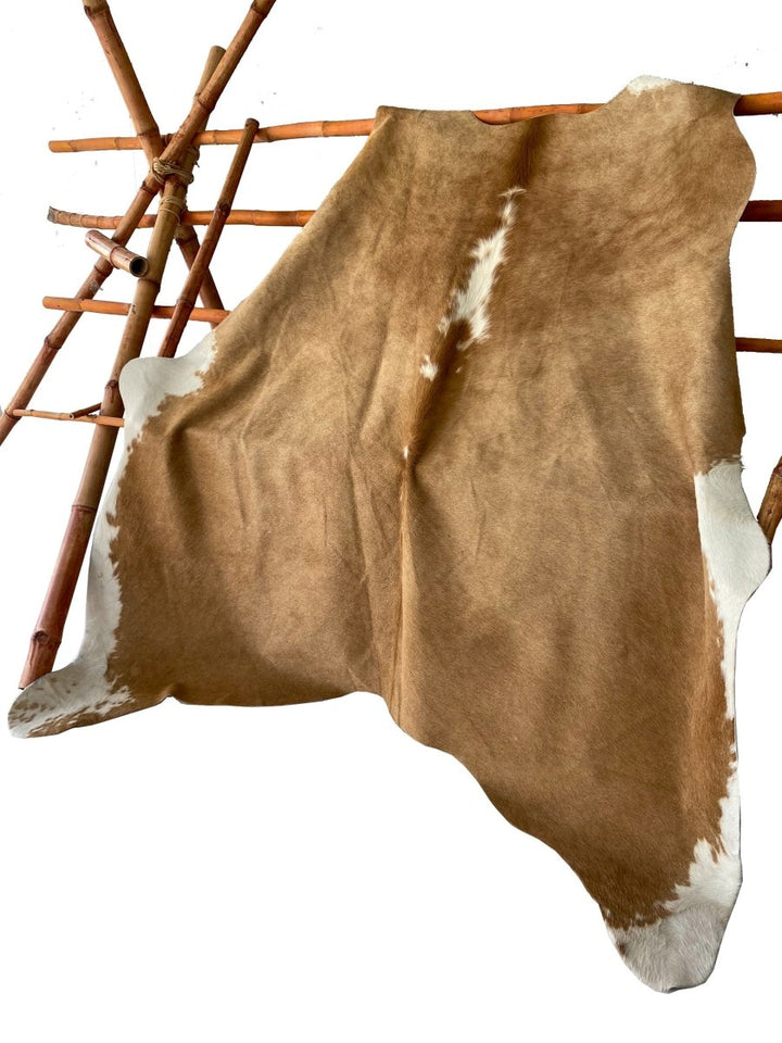 Brown Authentic Cow Hide - Size: 7.11 x 5.11 - Imam Carpets - Online Shop