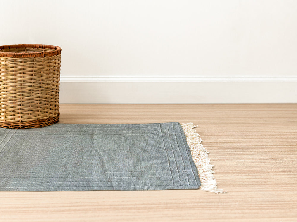 Blanco - size: 5.2 x 2.9 - Imam Carpet Co