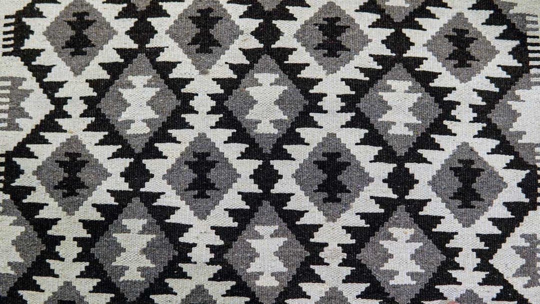 Neutral Bohemian Kilim - Size: 5.10 x 4.1 - Imam Carpets - Online Shop