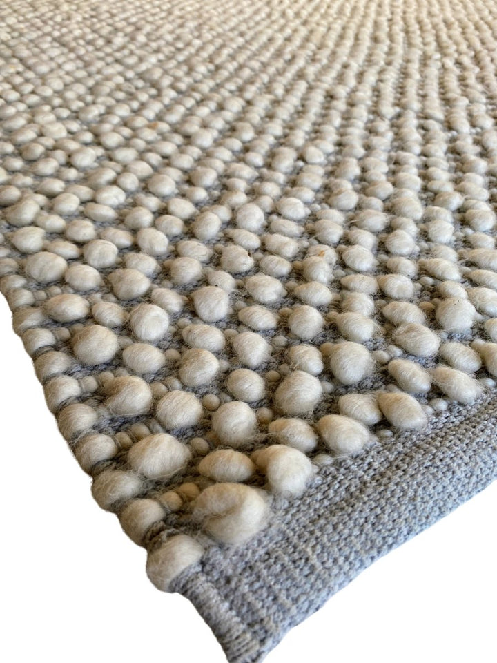 Wool & Cotton Bobble Rug - Size: 6.11 x 4.9 - Imam Carpet Co. Home